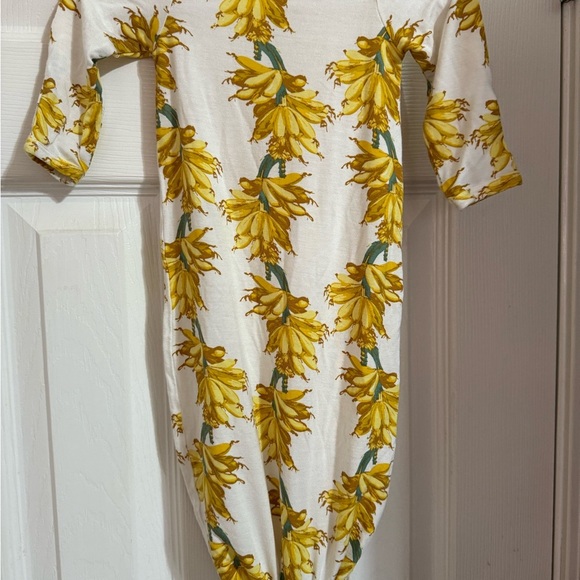 Kate Quinn Gown - Picture 2 of 9